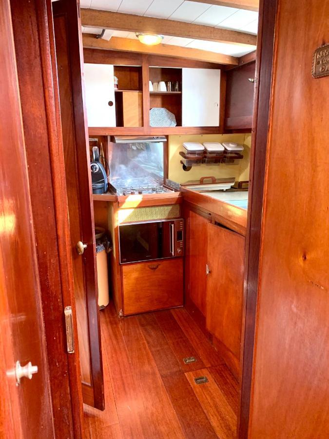 Port Deauville Yacht Vintage Экстерьер фото